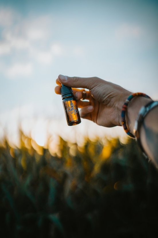 Ženská jemnost - 15% CBD olej - 10ml - Bonghemia