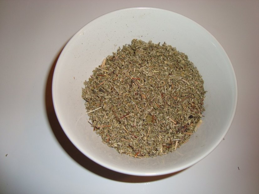 Damiana v misce