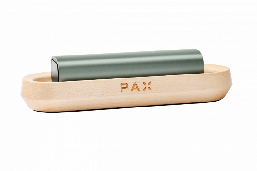 PAX - dřevěná nabíjecí stanice